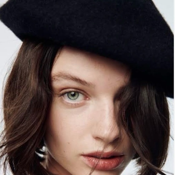 🍋2/$30 New Classic Black Beret - Picture 2 of 4